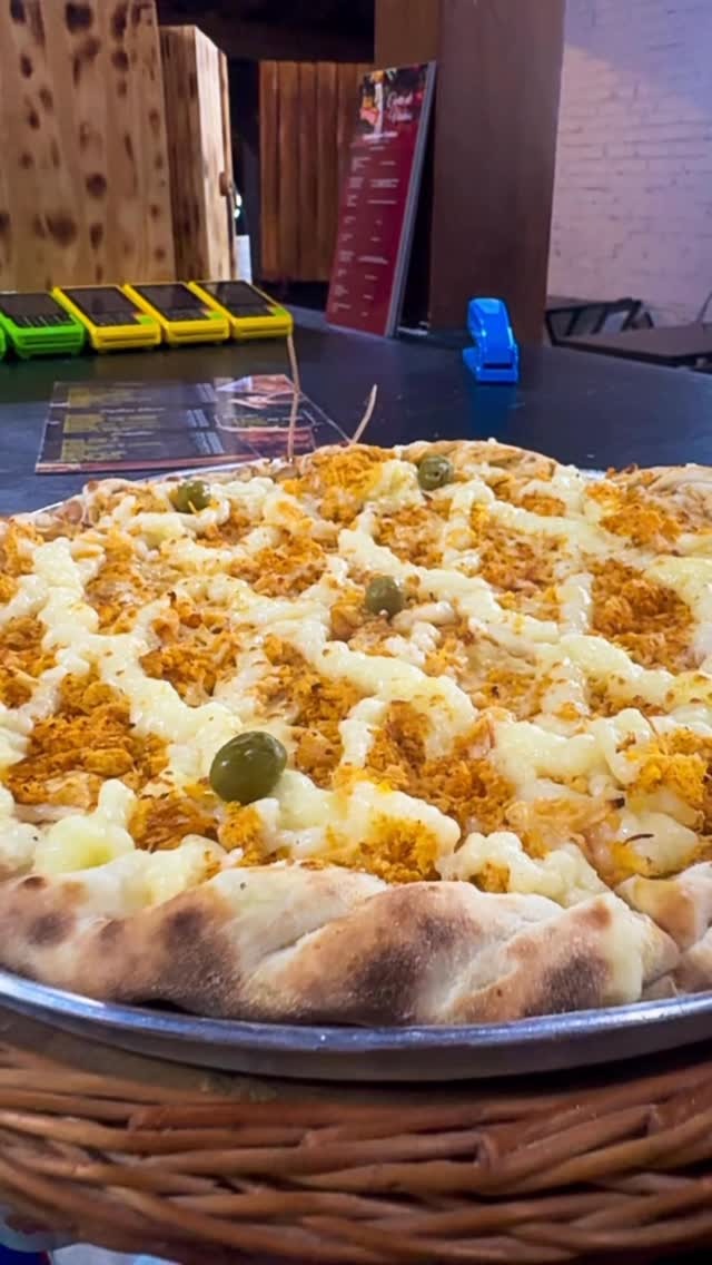 Pizza frango com catupiry